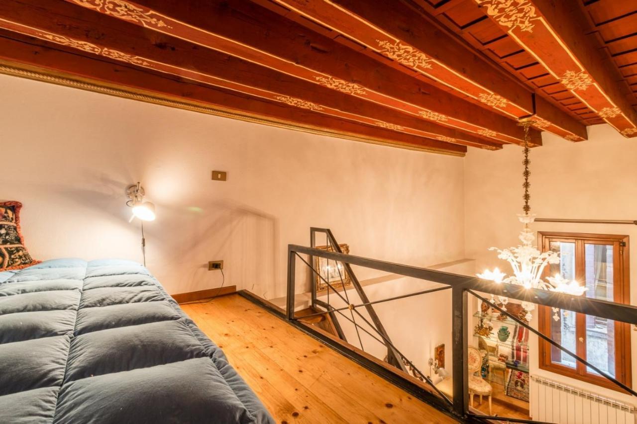 Fenice Backstage Over Canal Apartamento Venecia